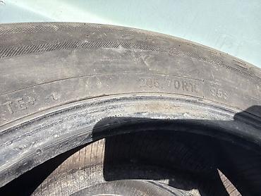 Летние шины Toyo, размер 205/70 R15 95S. Характеристики: - Тип