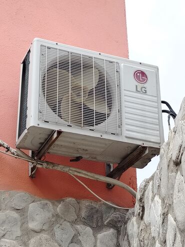 kondisioner 100 kv: Kondisioner LG, 50-60 kv. m, Split sistem