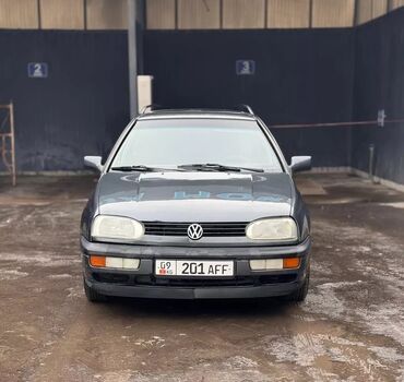 Volkswagen: Volkswagen Golf: 1994 г., 1.8 л, Механика, Бензин, Универсал