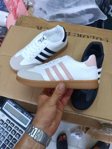Patike: Adidas, 41 — 5