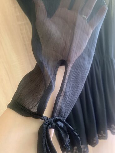 черное платье в пол: Вечернее платье, Коктейльное, Короткая модель, Шифон, С рукавами, Открытая спина, S (EU 36)