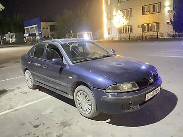 максус авто: Mitsubishi Carisma: 2002 г., 1.6 л, Кол менен иштөөчү, Бензин, Седан — 2