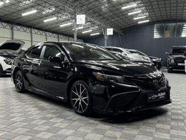 работа в оше продавец: Toyota Camry: 2021 г., 2.5 л, Автомат, Бензин, Седан