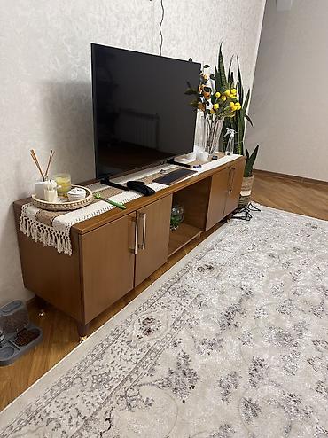 divar refleri: Yeni, Düz TV altlığı, Polkalı, Azərbaycan — 4