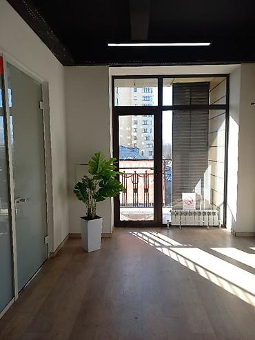 Продажа офисов: Продажа офисов 46 м², С ремонтом, С мебелью, Бизнес центр, 5 этаж — 3