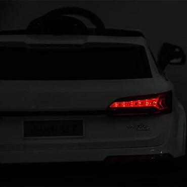 Dečiji električni automobili: Dečiji električni automobil Audi Q7 – licencirani model - Realističan — 8