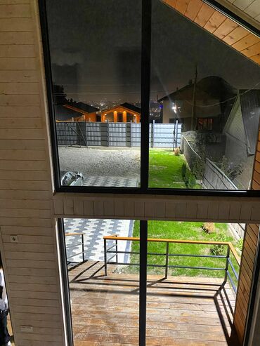 Посуточная аренда домов: 80 м², 3 комнаты, Утепленный, Теплый пол, Видеонаблюдение — 2