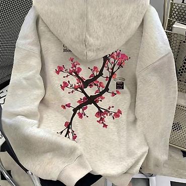 sweatshirt: Məhsul: Kapüşonlu svitşört Təsvir: - Rəng: Açıq boz (melanj). - Arxa — 1