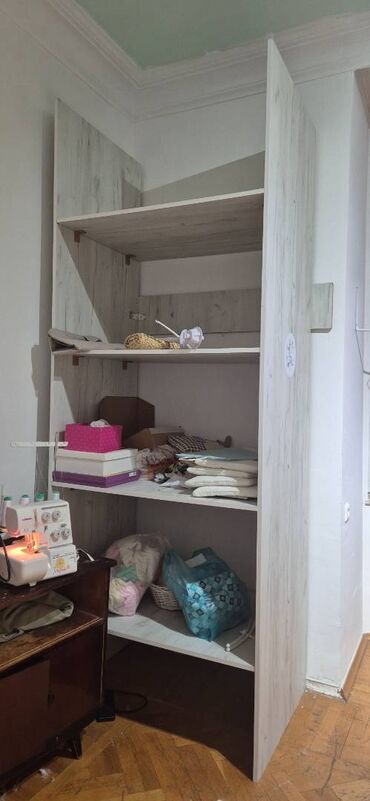 стул стремянка трансформер: Satılır keyfiyyətli şkaf–rəf sistemi. Əşyaların saxlanması üçün