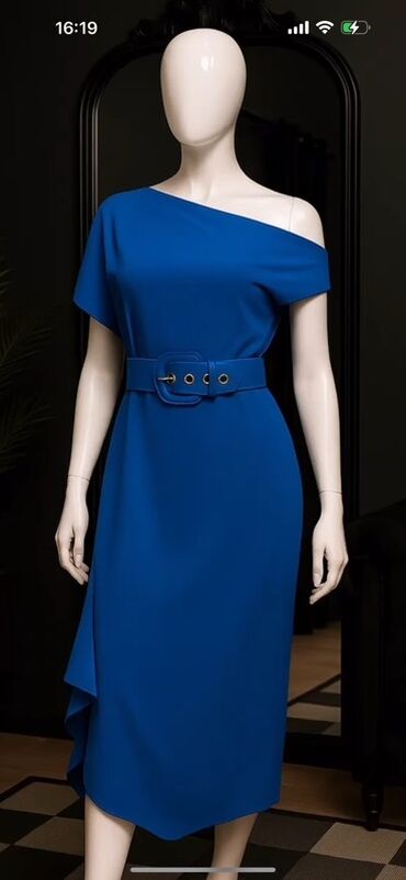 Ziyafət donları: Mağaza bağlandığı üçün Geyimlər maya dəyərindən aşağı satılır 30 azn — 11