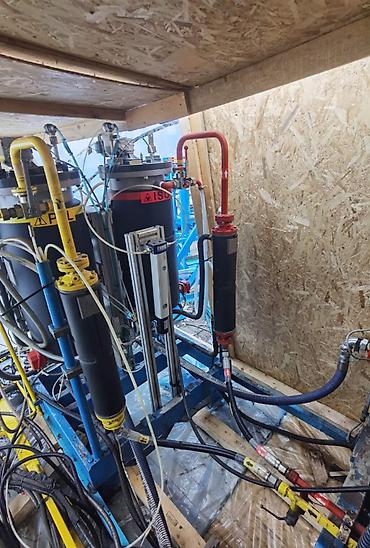 Ostali alati i mašine: MAŠINA ZA IZLIVANJE PUR-a (kablovi) Prodajem mašinu za izlivanje — 7