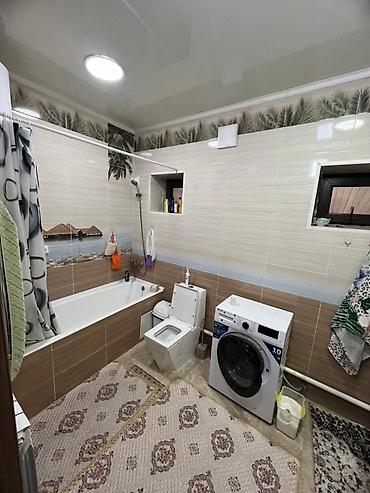 Продажа коттеджей и домов: Продается 2 этажный дом со всеми удобствами, Бишкек, Первомайский — 10