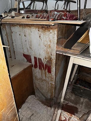 Sifarişlə mebel: Zibil Qabi Son qiymet Unvan qaracuxur Sənaye tipli metal korpuslu — 1