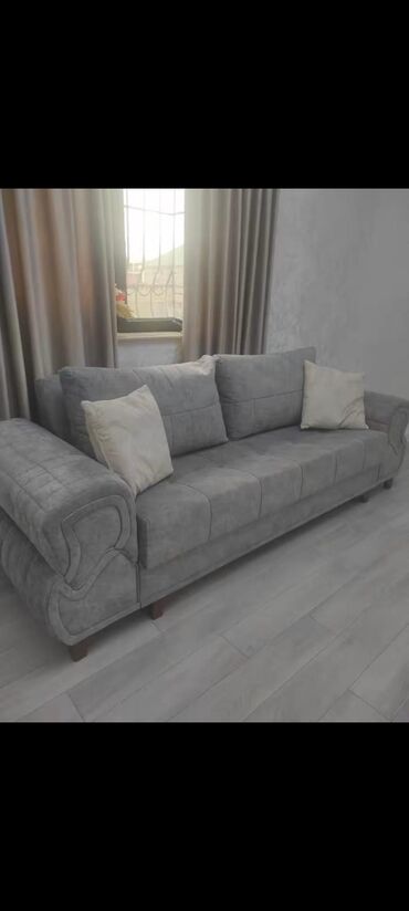 4358 Tek divan hec bir prablemi yoxdu teze kimidi 3.4 neferlik Alti