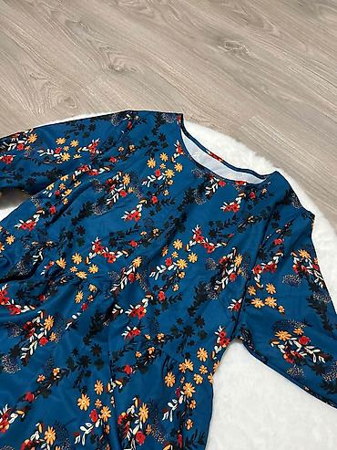 pull anbear: Haljina 
Velicina 3xl 
Cena 1.500 dinara🟨🟨 — 1
