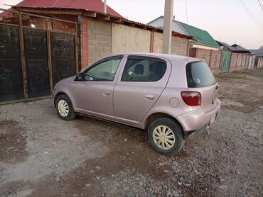 Toyota: Toyota Vitz: 1999 г., Бензин, Хэтчбэк — 5