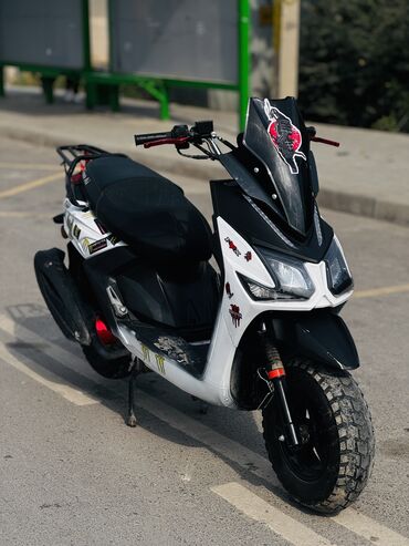мотошлем железного человека: Макси-скутер Honda, 150 куб. см, Бензин, Б/у