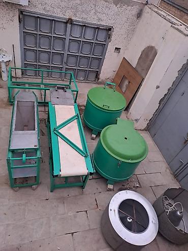 Digər kənd təssərüfat avadanlığı: Qənd pisiren aparat Təsvir: - Qanadlı heyvanların kəsimdən sonrakı — 3