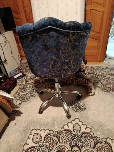 Ofis və oyun kresloları: Təkərli, Parça — 8