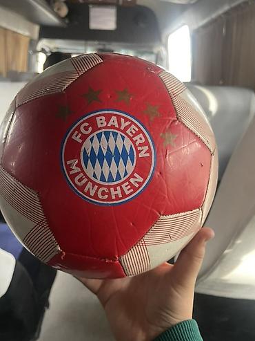 мяч молтен: Футбольный мяч FC Bayern München - Официальная клубная расцветка — 1