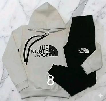 tech fleece stari modeli: Dečije trenerke – gornji deo sa kapuljačom i donji deo sa ranflama - — 1