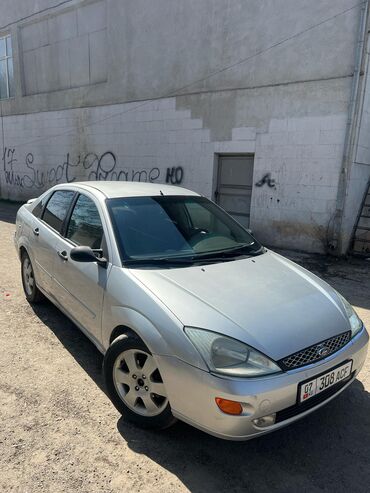 ford кроссовер: Ford Focus: 2000 г., 2 л, Автомат, Бензин, Седан