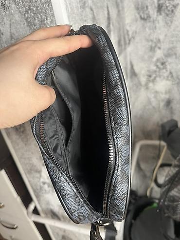 Другие сумки: Сумка через плечо, компактная - Формат: прямоугольная кросс‑боди. - — 5