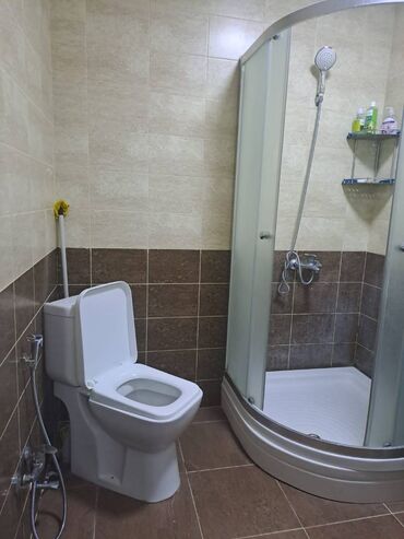 Uzunmüddətli kirayə mənzillər: Qara qarayev metrosu,İnci şadlıq sarayının yanında,16 mərtəbənin,3-cü — 8