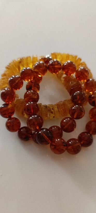 Zərgərlik dəstləri: Dəstə daxildir: Bilərzik, Boyunbağı, 60 g — 5