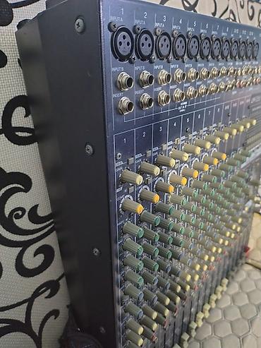 купить синтезатор бу: Yamaha EMX5016CF Powered Mixer - 16 kanallı aktiv mikser (10 mono — 6