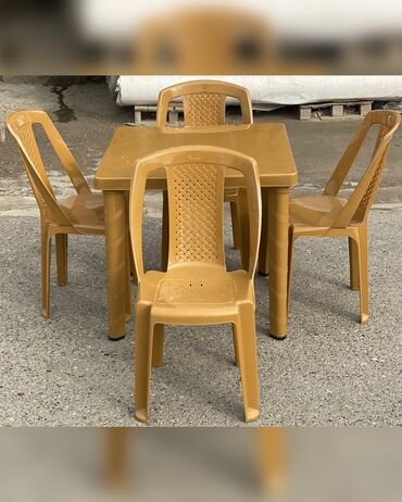 Masa və oturacaq dəstləri: Qonaq otağı üçün, Yeni, Açılmayan, Kvadrat masa, 4 stul — 8