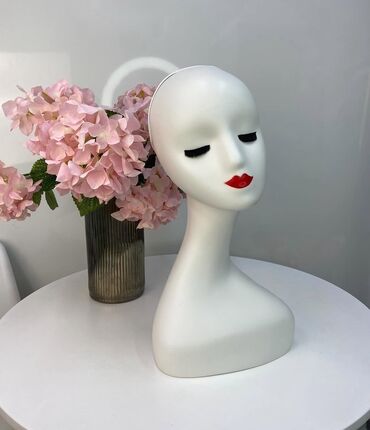 манекены дордой: Манекен-голова для демонстрации аксессуаров и обучения - Стильная