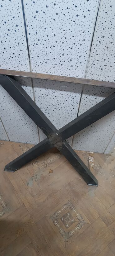 Masa və oturacaq dəstləri: Mətbəx üçün, Açılmayan, Dördbucaq masa, 4 stul — 10