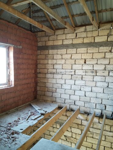 Həyət evləri və villaların satışı: 4 otaqlı, 180 kv. m, Təmirsiz — 10