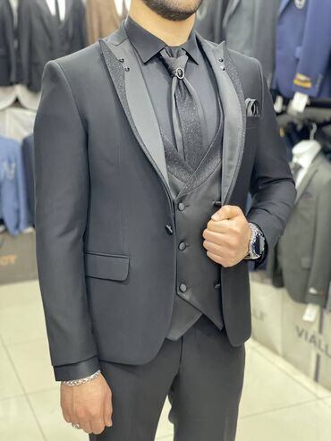 Kostyumlar: Kişi kostyum dəstləri - Klassik və modern kəsimlər: ikicərgəli — 32