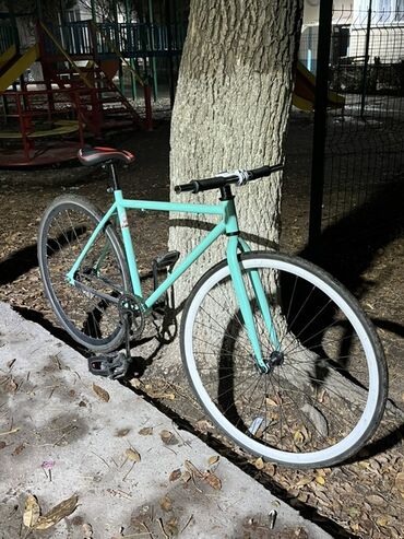 электро мобед: Городской фикс/сингл-спид велосипед - Рама: стальная, размер ближе к