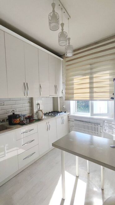 квартира берилет аламедин: 3 комнаты, 70 м², 105 серия, 4 этаж, Евроремонт