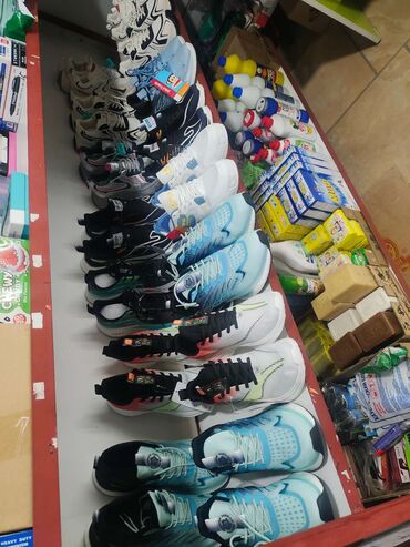 heelys купить недорого: Урматтуу туугандар Кытайдан жаңы модадагы бут кийимдер келди сапатына
