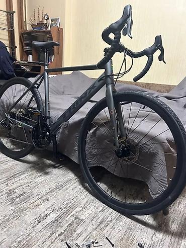 islenmis velosiped: Trinx şosse tipli velosiped. Az sürülüb. Veloliderdən alınıb — 2