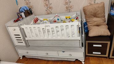 qapi otaq: Для девочки и мальчика, Колыбель, Комод