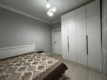 Продажа коттеджей и домов: Продаётся уютный и современный дом в ж/м Ак-Орго! Общая площадь дома — — 8