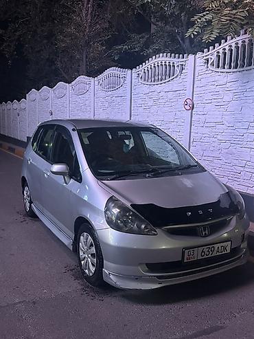 windom 2003: Honda Fit: 2003 г., 1.3 л, Вариатор, Бензин, Хэтчбэк — 4