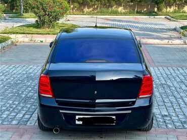 Chevrolet: Chevrolet Cobalt: 1.5 l | 2024 il 45000 km Sedan — 4