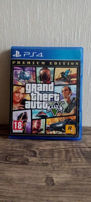 playstation rol: Orjinal Grand Theft Auto 5 oyun diski, ps4 üçün, az işlənib, barter