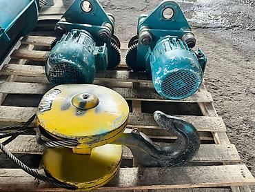 Тельферы: Продаём б/у тельфер (подъёмник) грузоподъёмностью 10 тонн. Длина троса — 2