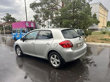 auris: Toyota Auris: 2008 г., 1.8 л, Автомат, Газ, Хэтчбэк — 4