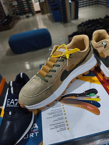 Ayaqqabılar: Məhsul: Kişi ayaqqabıları – klassik və gündəlik modellər - Rəng: qara — 8