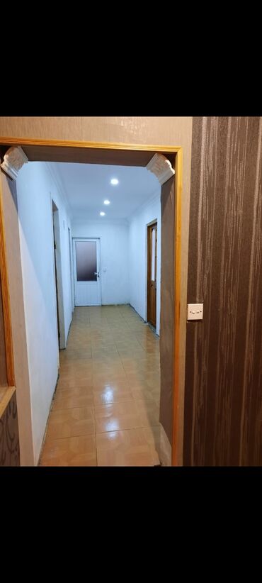 Həyət evləri və villaların satışı: 4 otaqlı, 180 kv. m, Orta təmir -da lalafo.az — 21 Həyət evləri və villaların satışı: 4 otaqlı, 180 kv. m, Orta təmir — 21