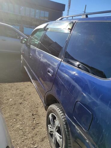 срочно срочно продам машину: Honda Shuttle: 1996 г., Автомат, Бензин, Минивэн