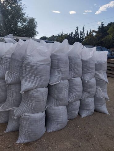 Digər quru inşaat materialları: Atcep,webenqum,lequska,torpaq,sementin mesox ve aciq wekilde topdan — 13